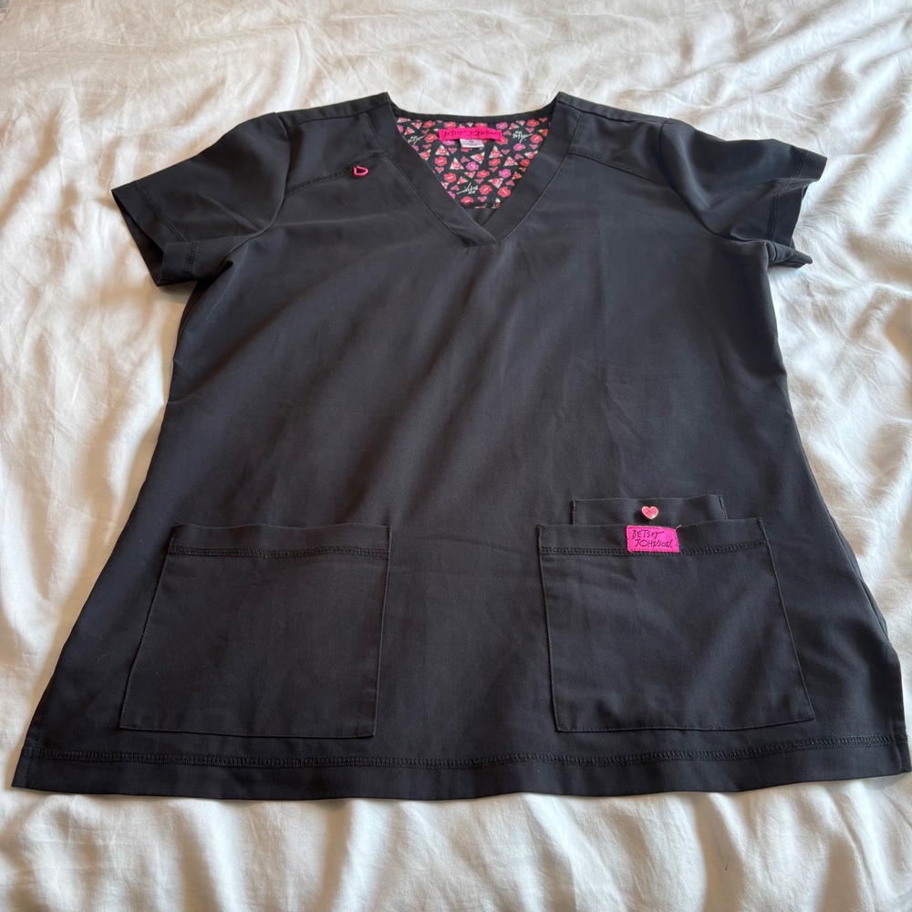 Betsey Johnson Black Pink Scrub Top Women's Medium Nurse Medical B101